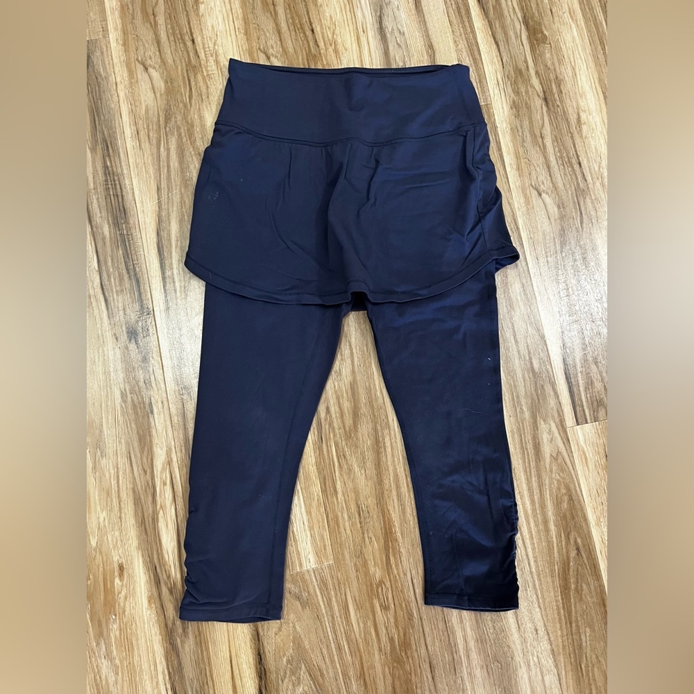 Athleta 2 in 1 Elation Capri